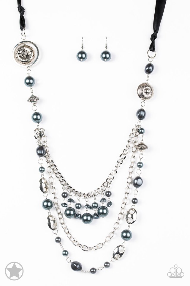 all-the-trimmings-black-necklace