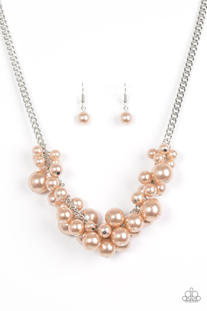 glam-queen-brown-necklace