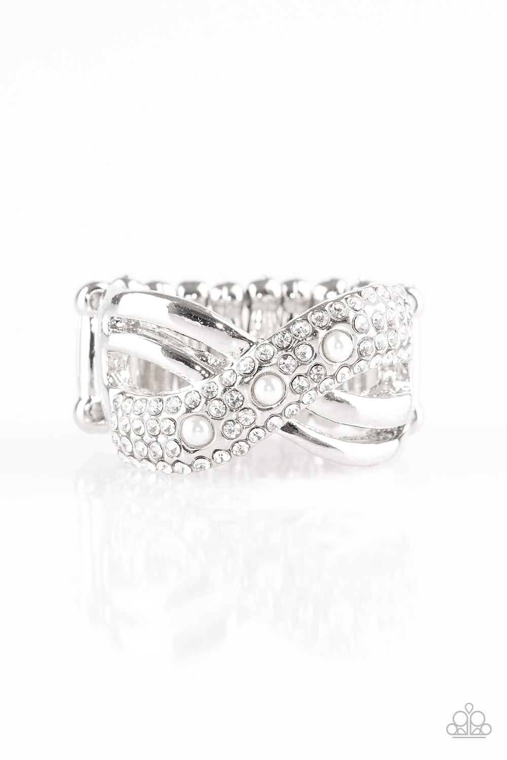 onstage-opulence-white-ring
