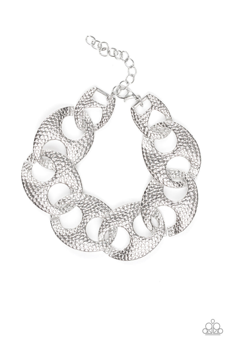 casual-connoisseur-silver-bracelet