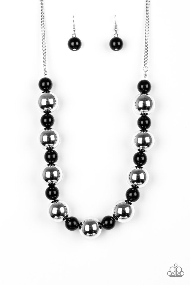 top-pop-black-necklace