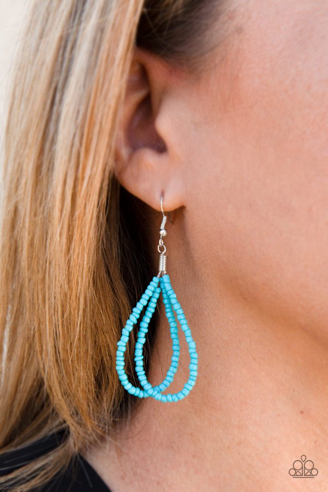 A Standing Ovation - Blue Necklace