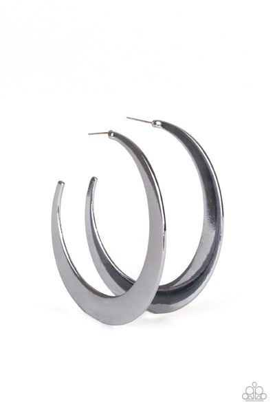 moon-beam-black-earrings