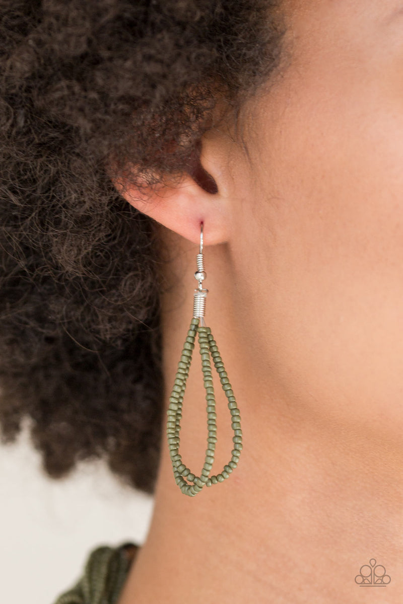 A Standing Ovation - Green Necklace
