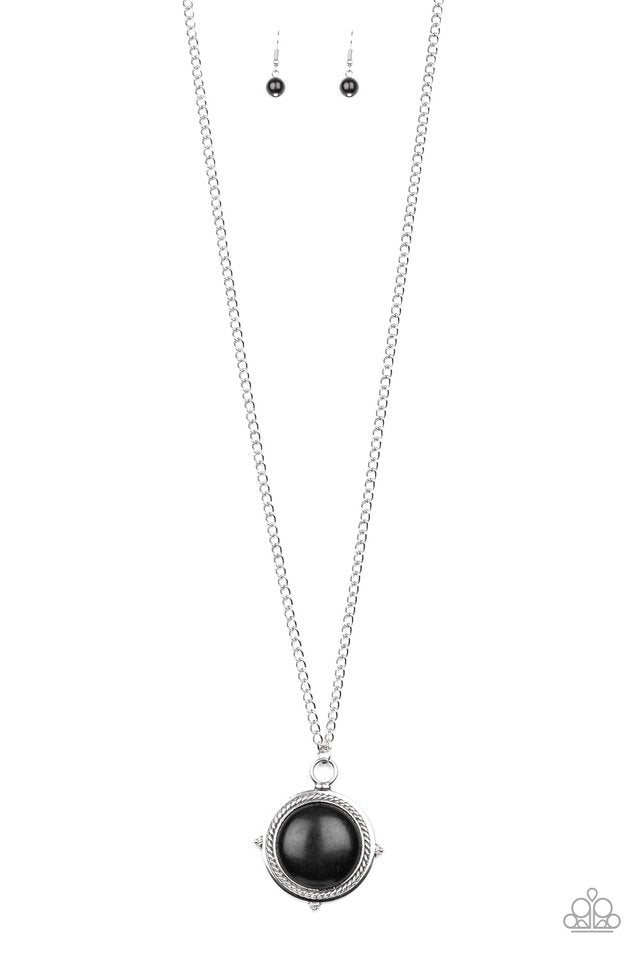 desert-equinox-black-necklace