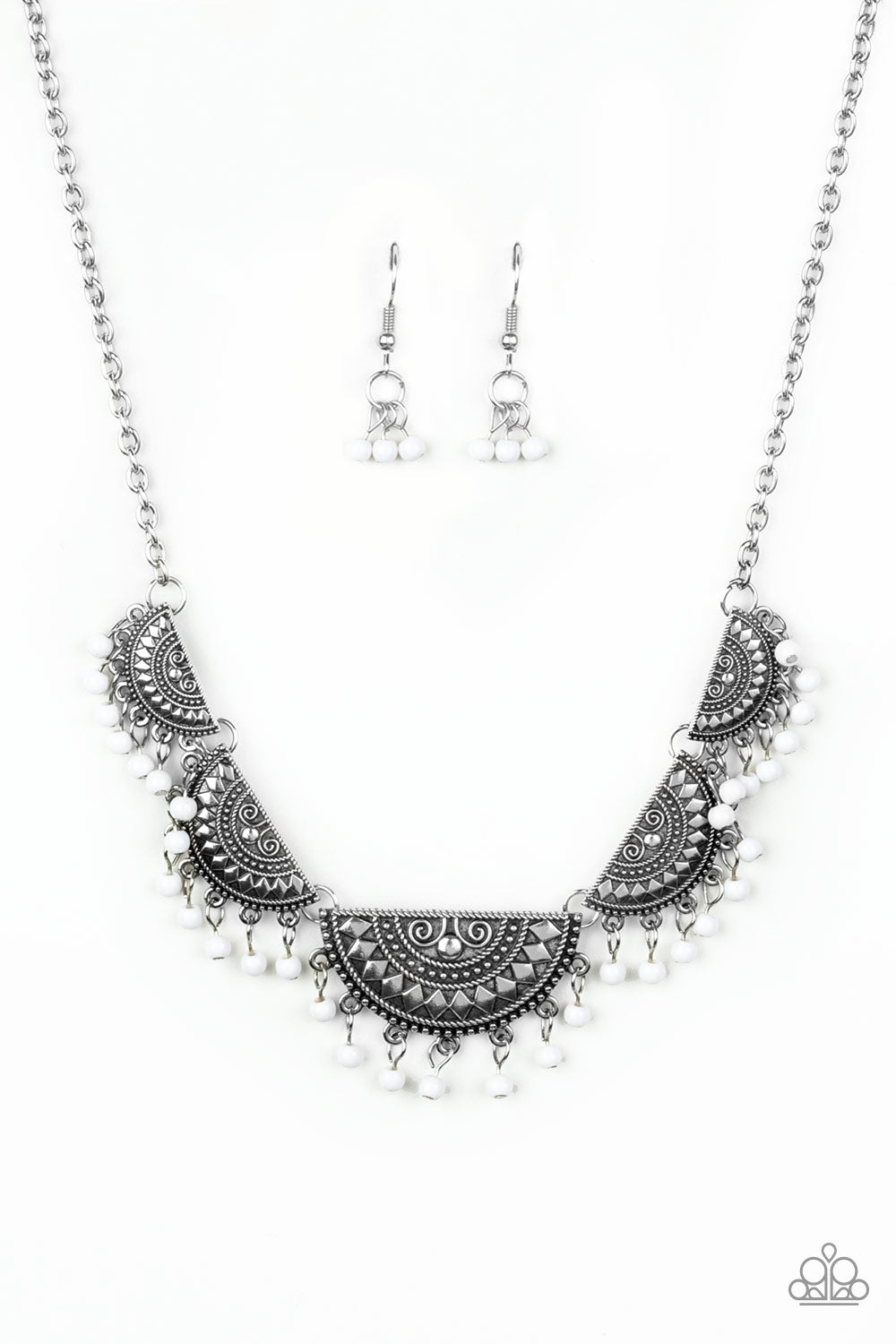 boho-baby-white-necklace
