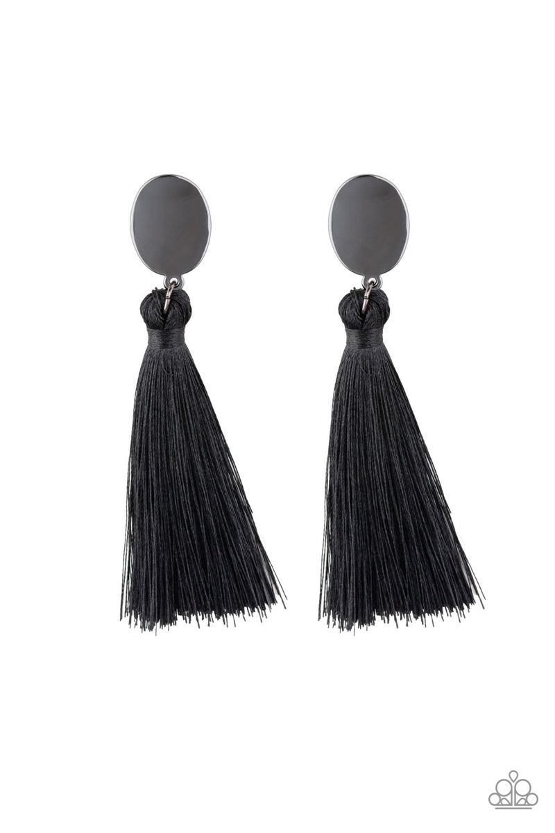 va-va-plume-black-post earrings