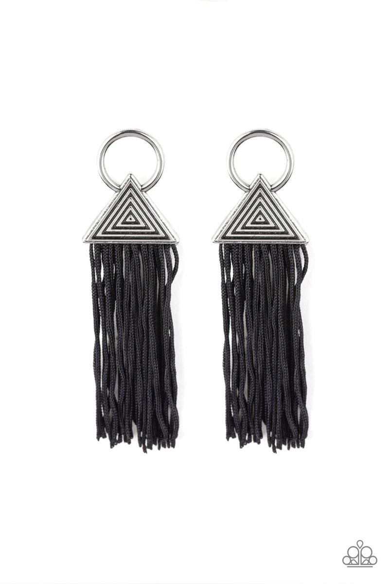 oh-my-giza-black-post earrings
