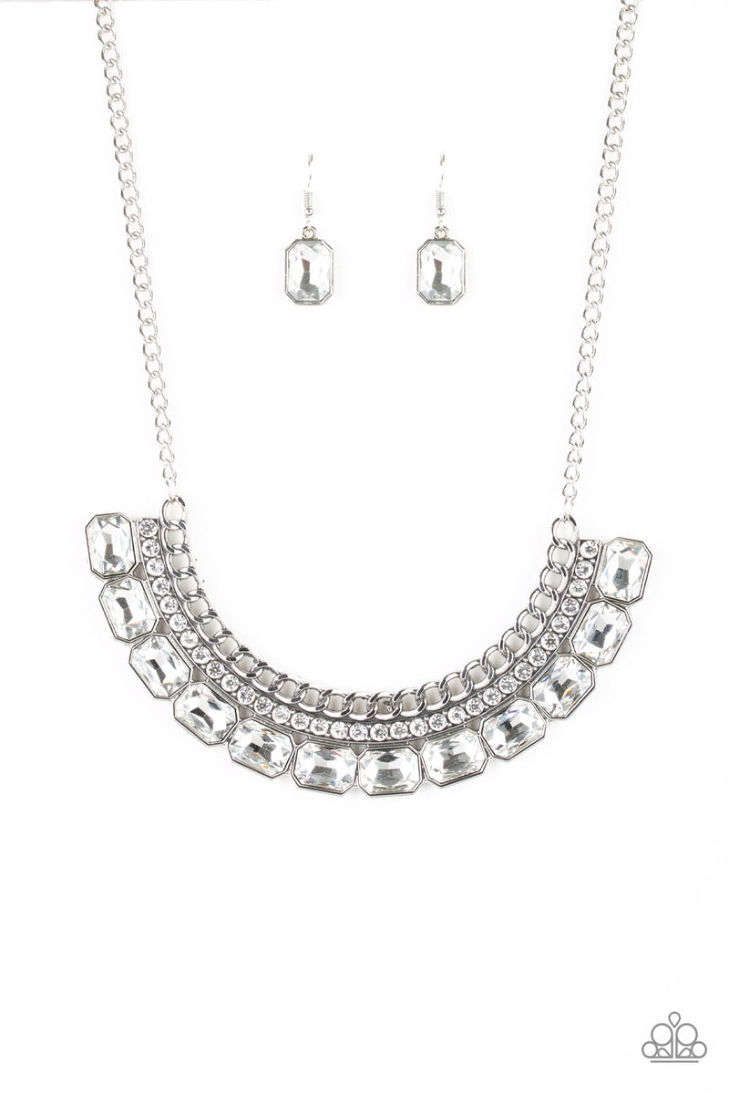 killer-knockout-white-necklace