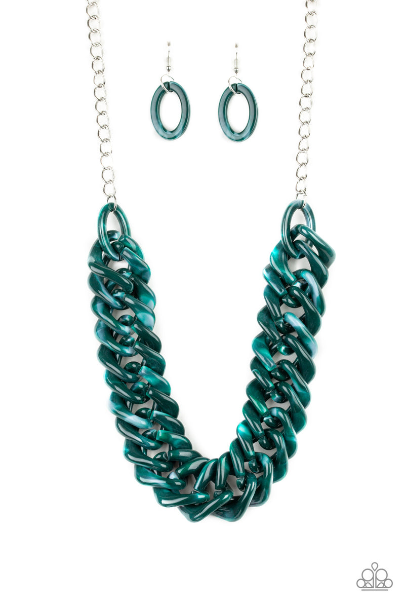 comin-in-haute-green-necklace