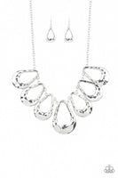 teardrop-envy-silver-necklace