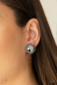 Diamond Duchess - Black Clip-On