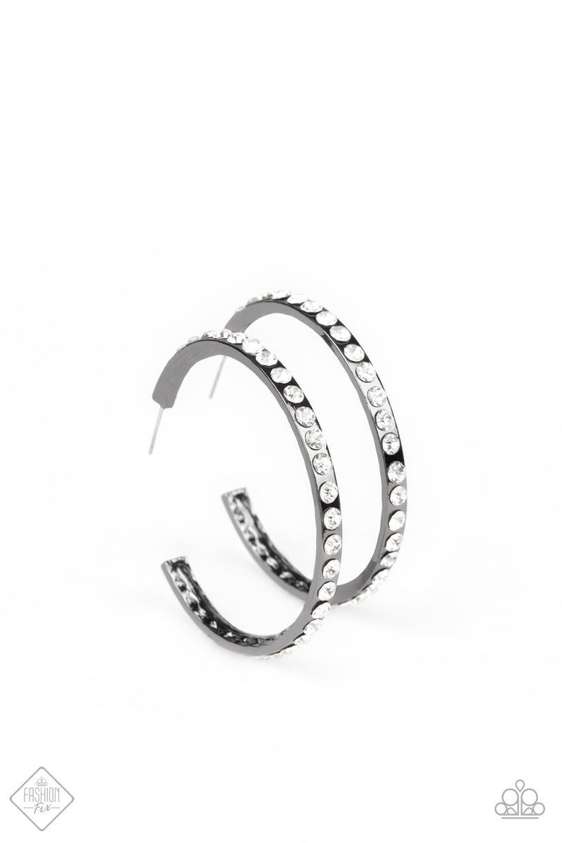 global-gleam-black-earrings