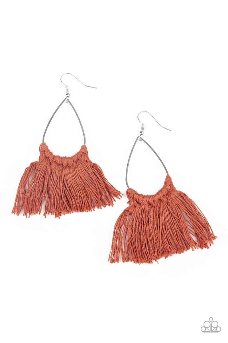 tassel-treat-brown-earrings