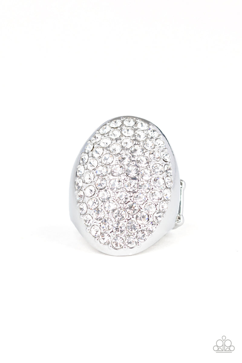 bling-scene-white-ring