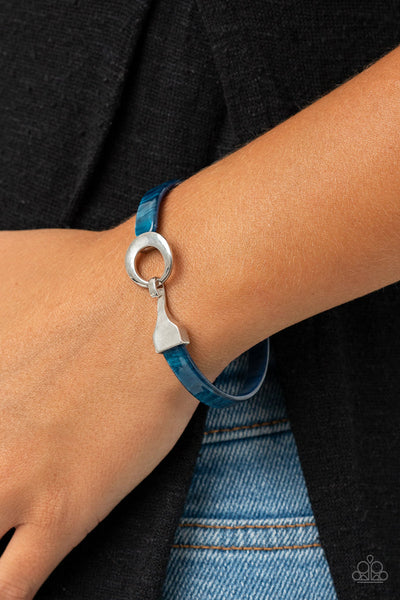 HAUTE Button Topic - Blue Bracelet