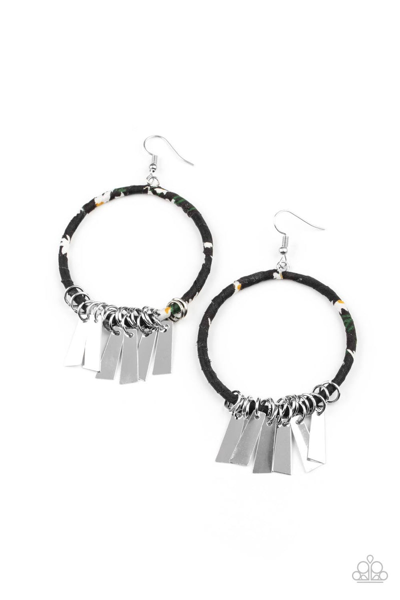 garden-chimes-black-earrings