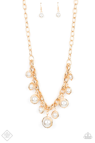 revolving-refinement-gold-necklace