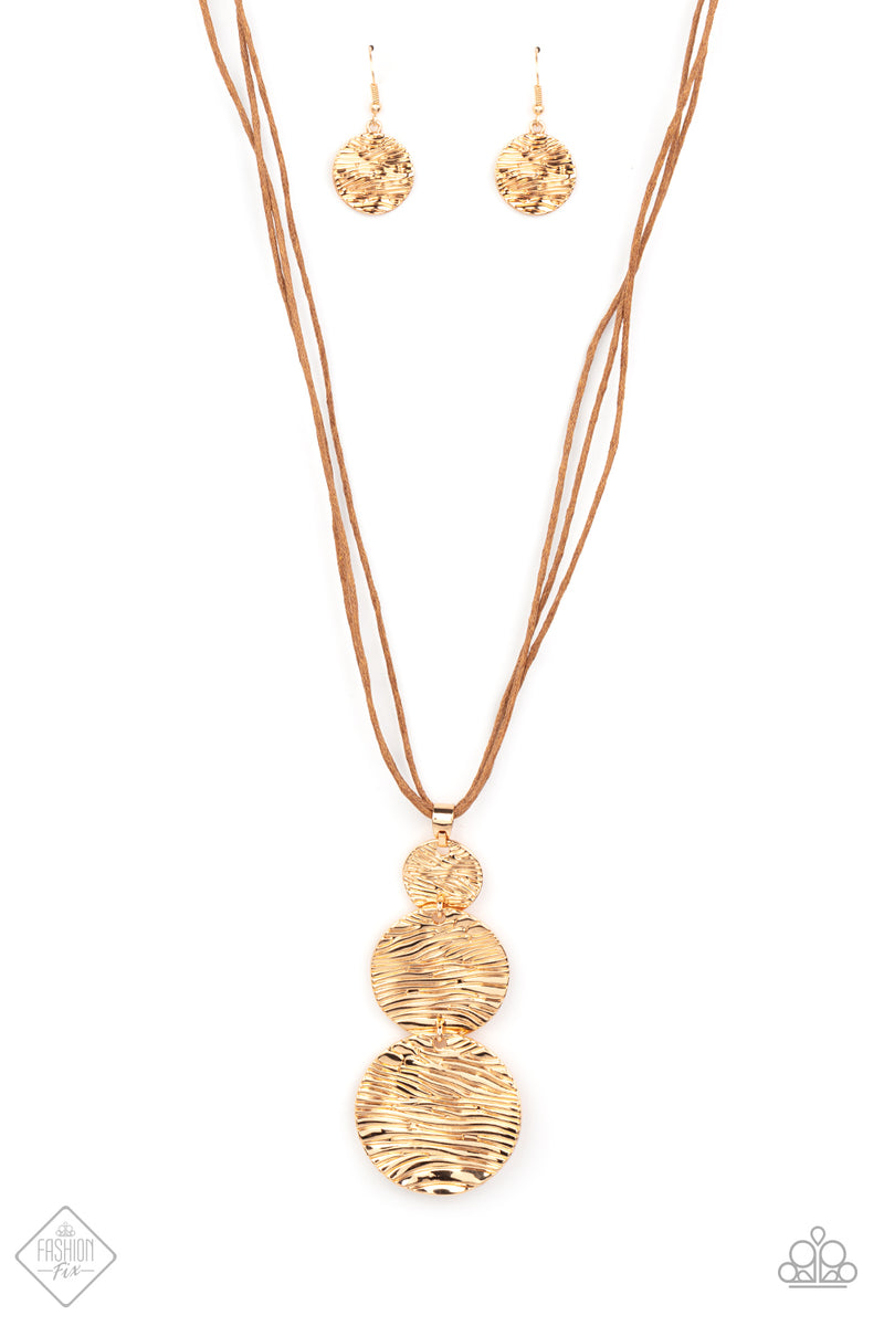 circulating-shimmer-gold-necklace