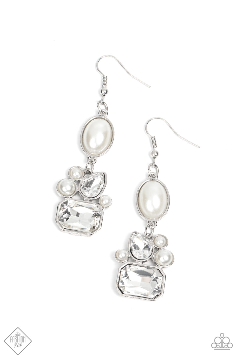 showtime-twinkle-white-earrings